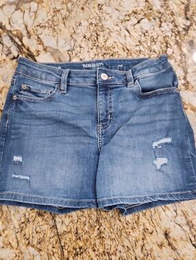 Thereabouts Midi Women's Distressed Denim Shorts - Blue. Size 14. Inseam 14"